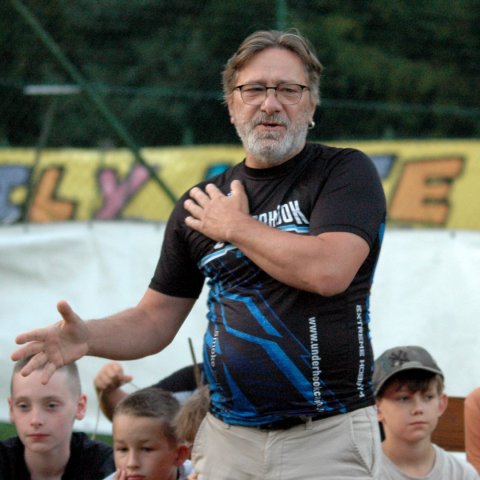 96.jpg